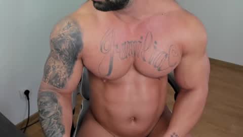 Snapshot of jaxonhunk chatting on February 23, 7:55 am JaxonHunk online show from February 23, 7:55 am