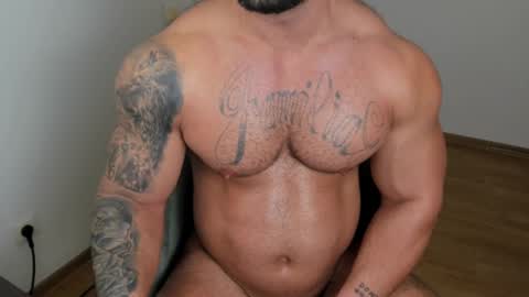 Snapshot of jaxonhunk chatting on February 10, 8:42 pm JaxonHunk online show from February 10, 8:42 pm