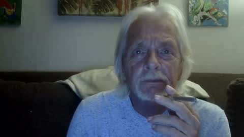 jay-jay1475 online show from May 27, 4:31 am