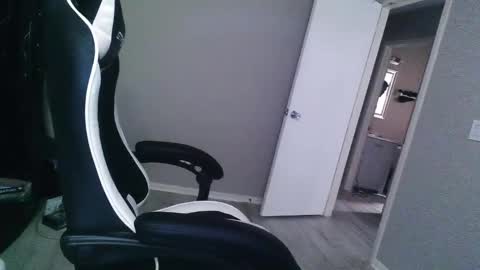 jay_slayz online show from October 14, 4:37 am