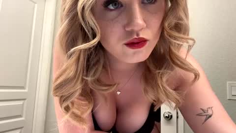 Snapshot of jaybabyyyyxo chatting on February 11, 1:10 am jaybabyyyyxo online show from February 11, 1:10 am