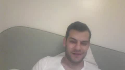 Snapshot of jaybay1999 chatting on January 25, 5:40 am jaybay1999 online show from January 25, 5:40 am