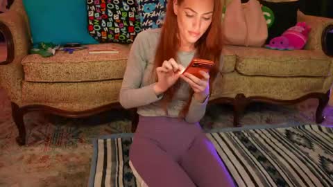 JennyBlighe online show from May 31, 4:17 pm