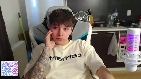 Jayce online show from February 25, 10:52 am