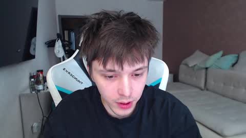 Snapshot of jayce_icestone chatting on February 23, 9:22 am Jayce online show from February 23, 9:22 am