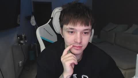Snapshot of jayce_icestone chatting on February 8, 5:18 am Jayce online show from February 8, 5:18 am