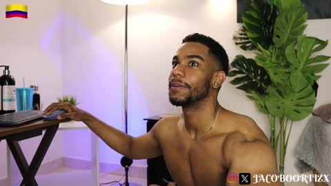 Jacobo online show from December 6, 1:38 pm
