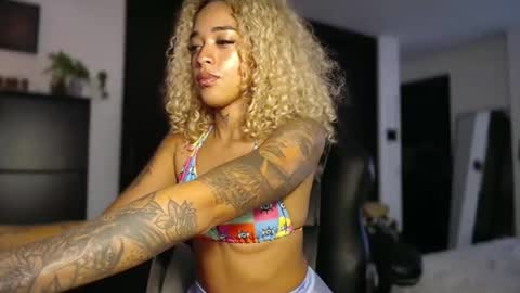 jayda fuego online show from April 9, 2:37 am