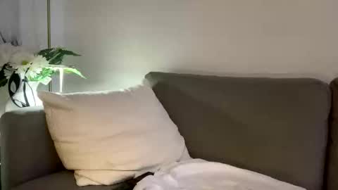 jayincola online show from September 18, 9:13 am