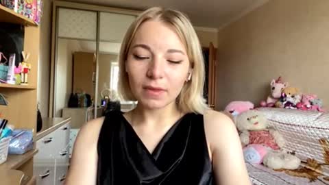 Mira online show from October 15, 8:04 am