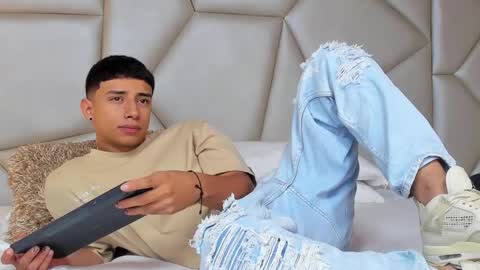 jaze_bradley online show from February 19, 11:49 am