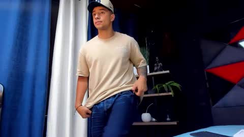 jaze_bradley online show from November 15, 12:40 pm