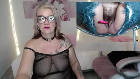 jazmin online show from October 3, 4:10 am