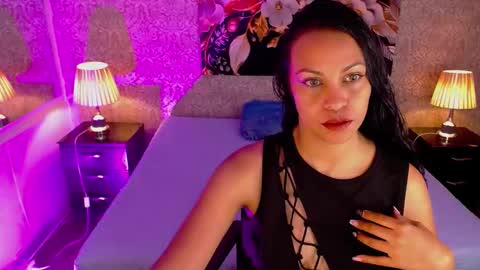 Snapshot of jazmin_shy chatting on September 11, 11:33 am Nice jazmin My schedule is from 6am to 2pm Colombia time Monday to Saturday. online show from September 11, 11:33 am