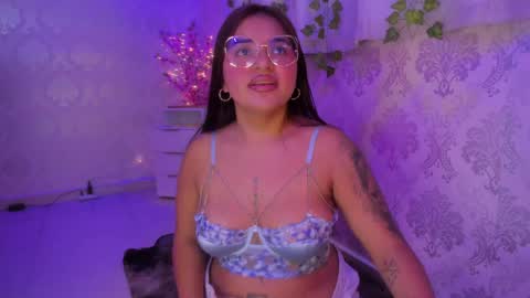 Snapshot of jazmineferrari1 chatting on January 3, 1:57 pm Jazmine online show from January 3, 1:57 pm