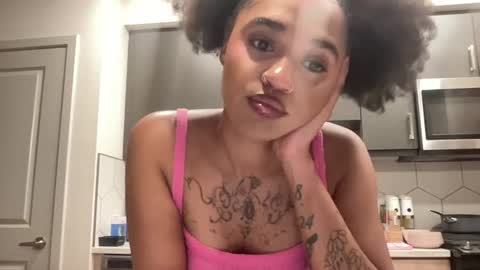 jazminetea online show from June 28, 5:47 am
