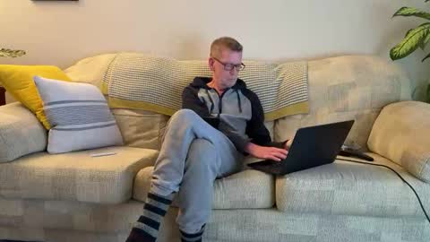 Jon online show from October 19, 3:49 pm