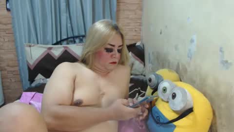 Snapshot of jdan81 chatting on December 29, 4:40 pm GorgeousCASSIE online show from December 29, 4:40 pm
