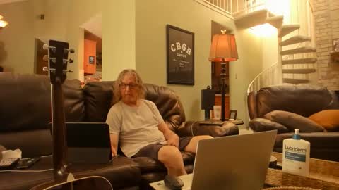 JDinEuless online show from November 16, 3:36 pm