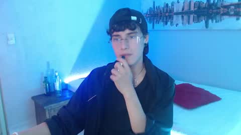 Snapshot of jeam_hot chatting on January 3, 10:40 pm jeam_hot online show from January 3, 10:40 pm