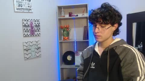 Snapshot of jeam_hot chatting on January 28, 10:34 pm jeam_hot online show from January 28, 10:34 pm