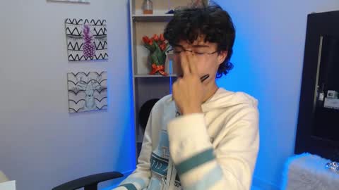 Snapshot of jeam_hot chatting on January 18, 12:46 am jeam_hot online show from January 18, 12:46 am