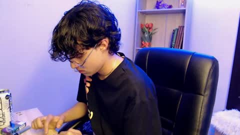 Snapshot of jeam_hot chatting on February 9, 12:39 am jeam_hot online show from February 9, 12:39 am