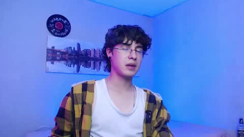 Snapshot of jeam_hot chatting on March 1, 10:21 pm jeam_hot online show from March 1, 10:21 pm