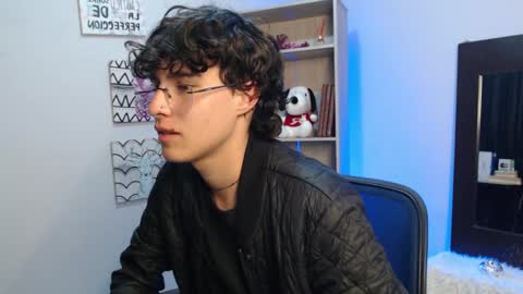 Snapshot of jeam_hot chatting on January 30, 9:14 pm jeam_hot online show from January 30, 9:14 pm