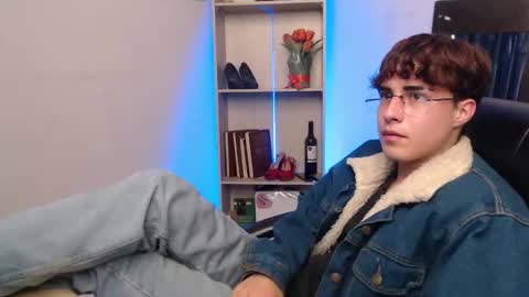 Snapshot of jeam_hot chatting on September 9, 9:26 pm jeam_hot online show from September 9, 9:26 pm