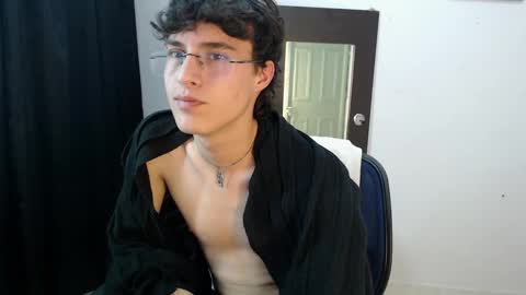 Snapshot of jeam_hot chatting on December 30, 10:12 pm jeam_hot online show from December 30, 10:12 pm