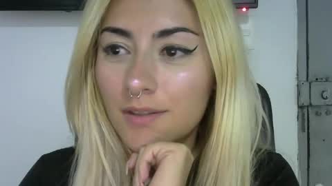 Snapshot of jean_monroe chatting on September 11, 11:39 pm Jean online show from September 11, 11:39 pm
