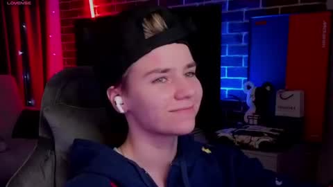 Jean online show from July 28, 7:39 pm