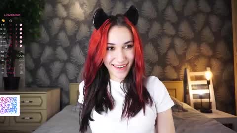 Snapshot of jeanfrancoa chatting on March 5, 11:38 pm Haily online show from March 5, 11:38 pm
