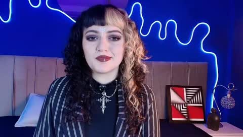 Jean online show from May 30, 8:07 pm