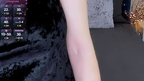jeanniefox_ online show from January 31, 8:11 am