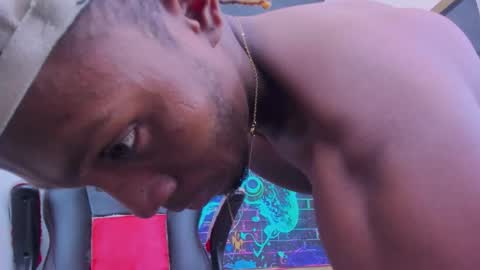 jeanpieroo26 online show from February 18, 7:46 pm