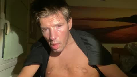 jeanslov online show from January 21, 6:55 pm