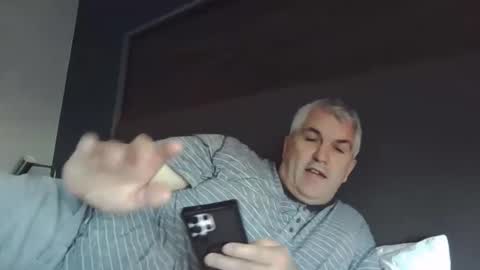 dadbody71 online show from December 21, 6:34 pm