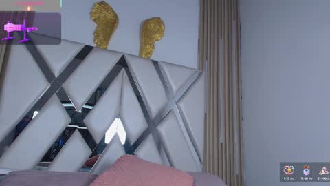 Jeen Taylor online show from September 30, 10:20 pm