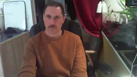 Snapshot of jef74700 chatting on March 2, 9:31 am Jrme online show from March 2, 9:31 am