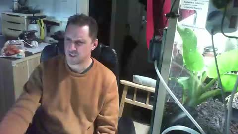 Snapshot of jef74700 chatting on January 16, 7:07 am Jrme online show from January 16, 7:07 am