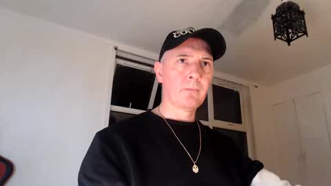 jefflowell_ online show from February 1, 9:45 pm