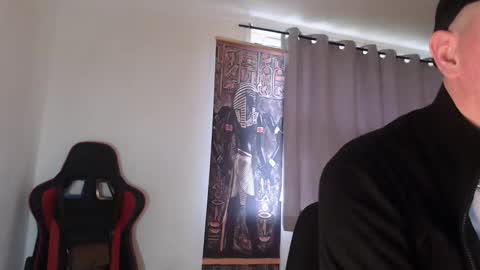 jefflowell_ online show from February 3, 10:30 am