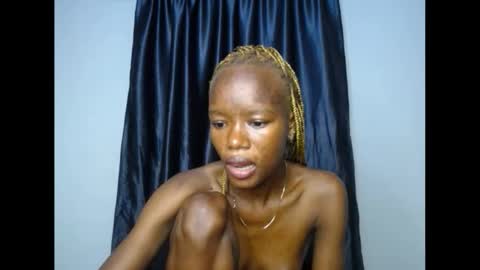 Linda online show from October 23, 5:47 pm