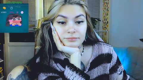 Snapshot of jelyaa chatting on December 18, 2:06 pm Jelya online show from December 18, 2:06 pm