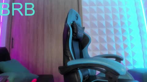 jendralevis online show from March 6, 11:31 pm