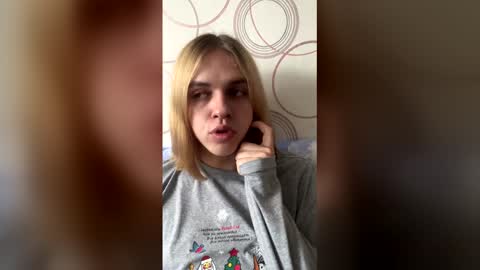 jenialove online show from March 2, 8:43 am