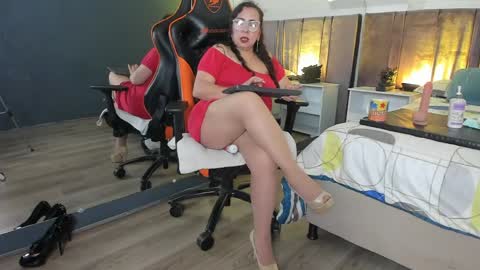 jenifer_cruz online show from May 23, 5:36 am
