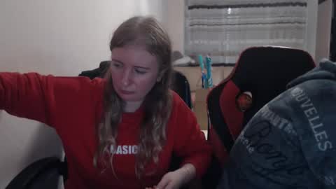 JenisAndPeter online show from November 29, 7:10 pm